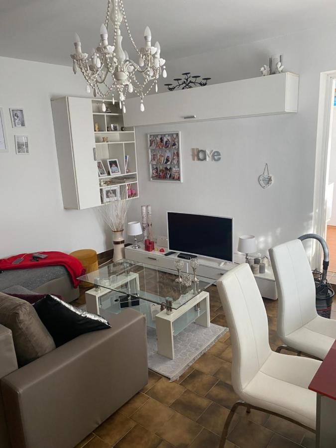 포레치 Apartman Nela 아파트 외부 사진