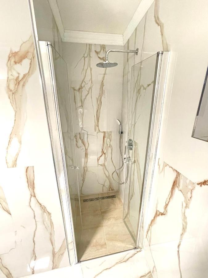 포레치 Apartman Nela 아파트 외부 사진